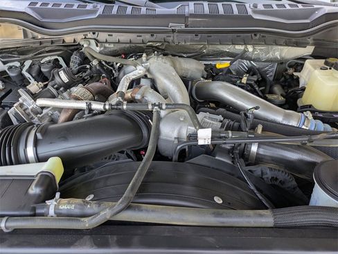 Used 2022 Ford F350 Lariat w/ Lariat Ultimate Package image 24