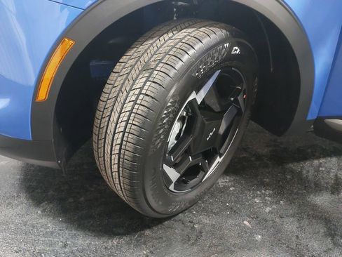 New 2026 Kia Sportage EX image 33