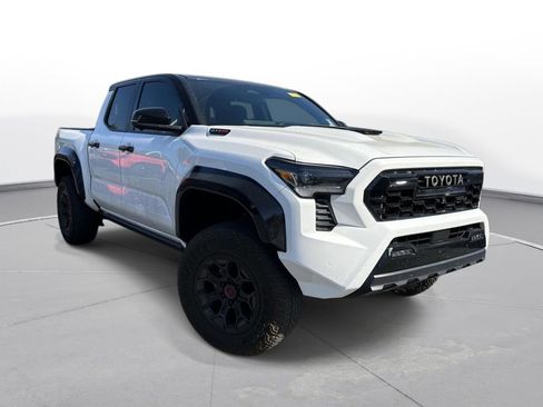 Used 2025 Toyota Tacoma TRD Pro image 4