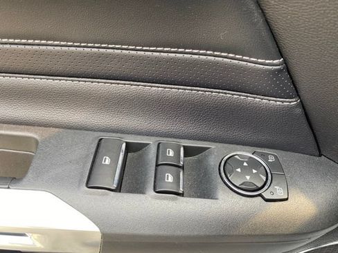 Used 2019 Ford Mustang GT Premium w/ Equipment Group 401A RWD image 29