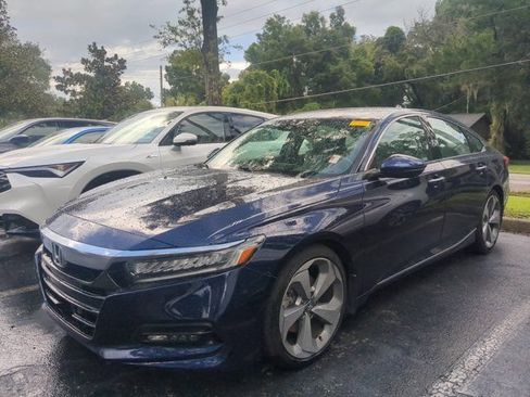 Used 2018 Honda Accord Touring image 1