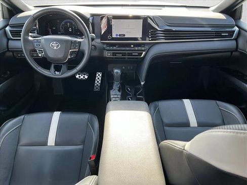 Certified 2025 Toyota Camry SE image 19