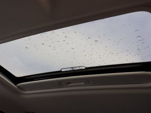 Used 2022 Ford EcoSport SE w/ SE Convenience Package image 19