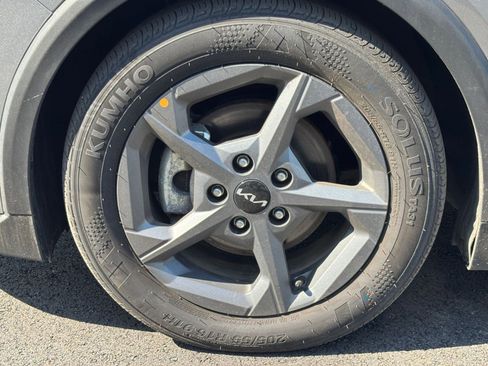 Used 2025 Kia K4 FWD image 28