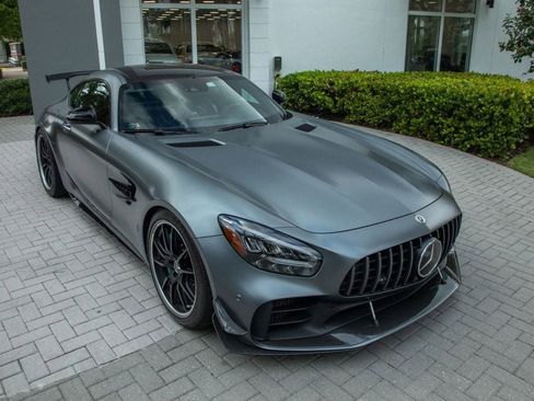 Used 2020 Mercedes-Benz AMG GT R image 17