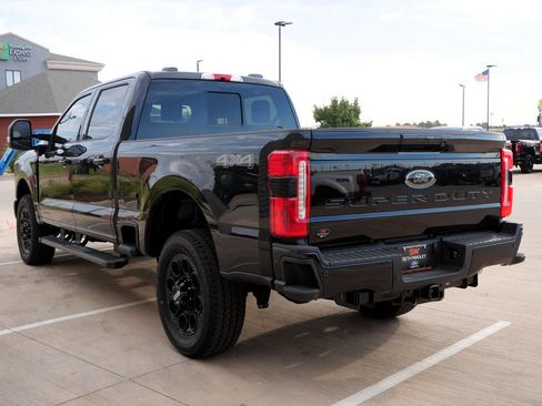 New 2026 Ford F250 Lariat w/ Black Appearance Package AWD/4WD image 6