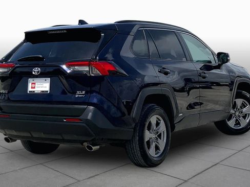 Used 2025 Toyota RAV4 XLE AWD/4WD image 13