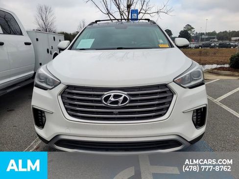 Used 2017 Hyundai Santa Fe SE image 19
