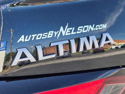 Used 2025 Nissan Altima 2.5 SV FWD image 16