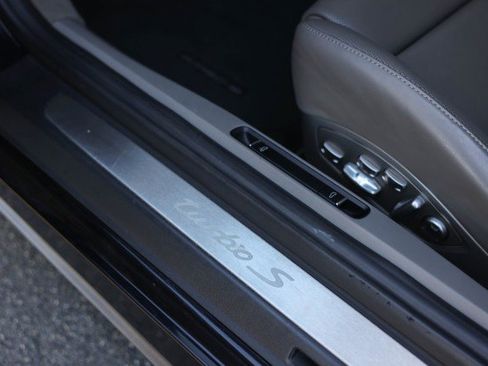 Used 2015 Porsche 911 Turbo S image 11