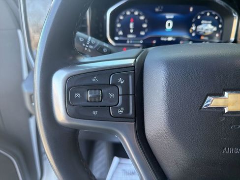 Used 2023 Chevrolet Silverado 1500 LT AWD/4WD image 11