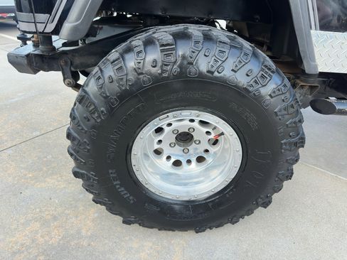 Used 1989 Jeep Wrangler Laredo image 37