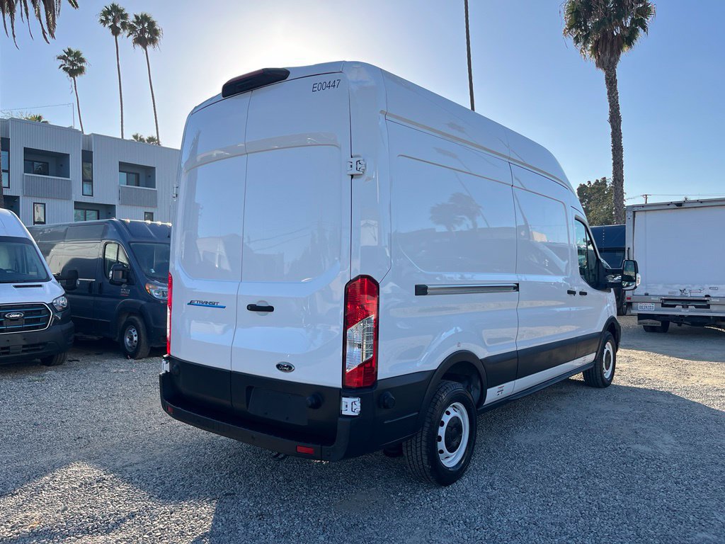 Used 2022 Ford E-Transit 148 High Roof w/ Load Area Protection Package RWD image 6