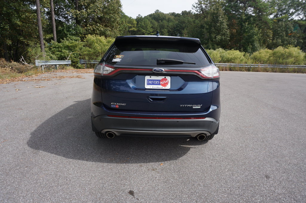 Used 2017 Ford Edge Titanium w/ Technology Package FWD image 21