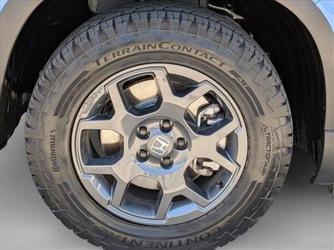 Used 2025 Honda Pilot TrailSport image 23