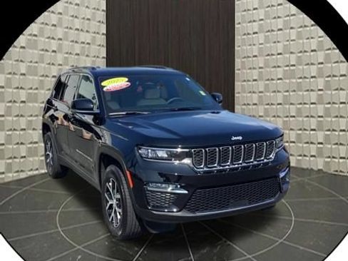 Certified 2025 Jeep Grand Cherokee Limited AWD/4WD image 1