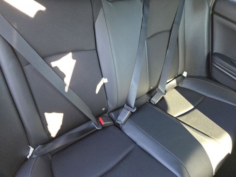 Used 2020 Honda Civic Sport image 21