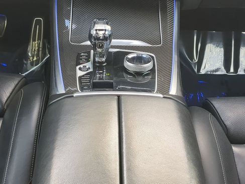 Used 2021 BMW X5 M50i w/ Premium Package image 19