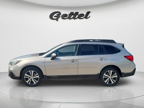 Used 2018 Subaru Outback 3.6R Limited AWD/4WD image 8