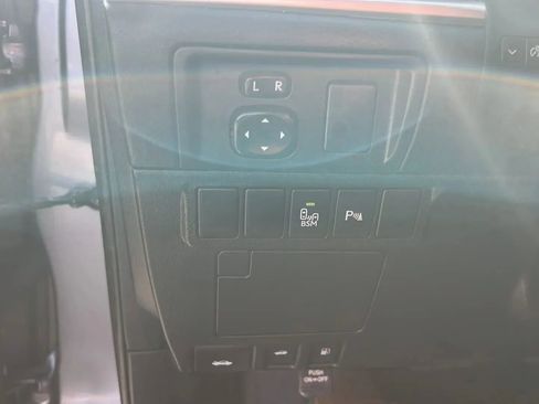 Used 2015 Lexus ES 350 w/ Luxury Package image 25