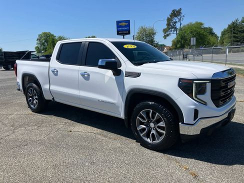 Used 2023 GMC Sierra 1500 Pro w/ Convenience Package RWD image 2