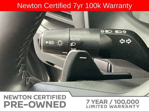 Used 2025 Nissan Rogue SV FWD image 33