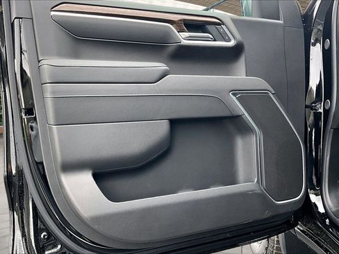 New 2026 GMC Sierra 1500 Elevation image 9