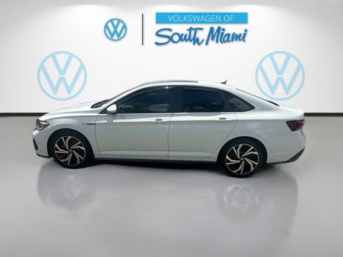 Used 2023 Volkswagen Jetta GLI Autobahn FWD image 4