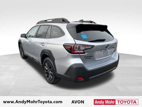 Used 2025 Subaru Outback Onyx Edition image 5