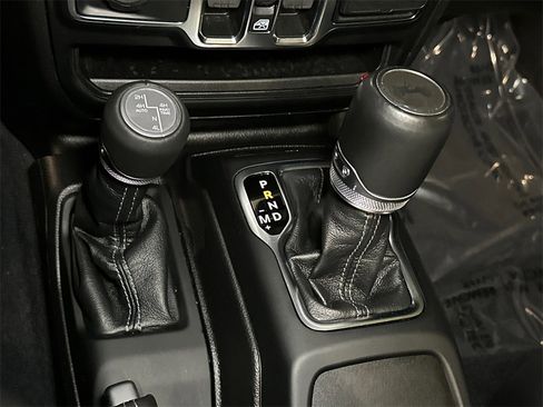 Used 2024 Jeep Wrangler High Altitude image 26