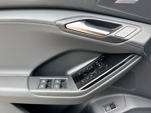 New 2027 Audi Q6 e-tron Premium Plus AWD/4WD image 10