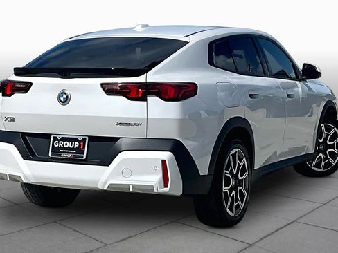 Used 2026 BMW X2 xDrive28i AWD/4WD image 12