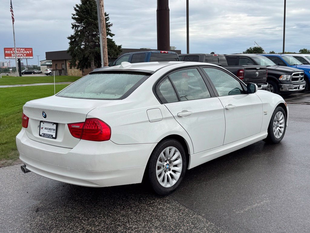 Used 2009 BMW 328i xDrive Sedan AWD/4WD image 38
