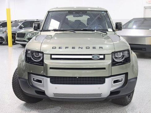 Used 2020 Land Rover Defender 110 SE image 8