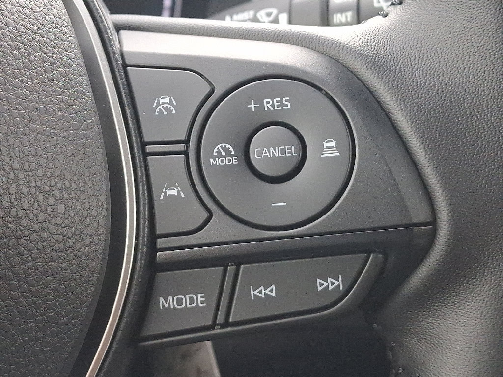 Used 2027 Toyota Corolla SE FWD image 22
