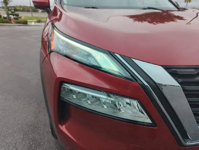 Certified 2021 Nissan Rogue SV FWD image 17
