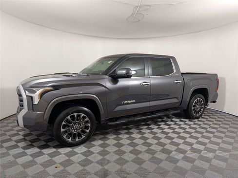Used 2024 Toyota Tundra Limited AWD/4WD image 2