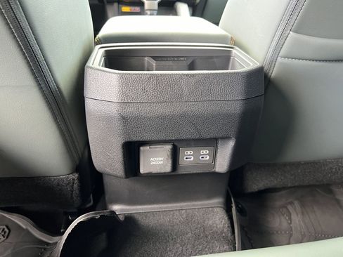 Used 2025 Toyota Tacoma Trailhunter image 35