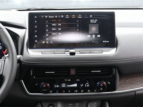 New 2025 Nissan Rogue Platinum w/ Platinum Premium Package image 12