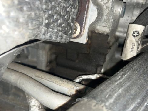 Used 2015 Jeep Renegade Latitude w/ Popular Equipment Group image 8