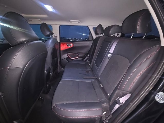 Used 2020 Kia Soul GT-Line Turbo FWD image 6