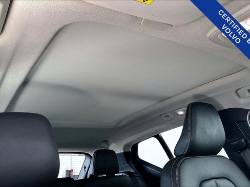 Used 2023 Volvo XC40 B5 Ultimate w/ Protection Package Premier image 23