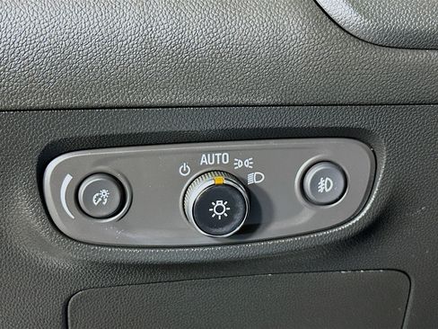 Used 2023 Buick Encore GX Preferred FWD image 16