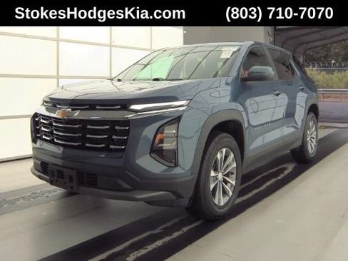Used 2025 Chevrolet Equinox LT FWD image 1