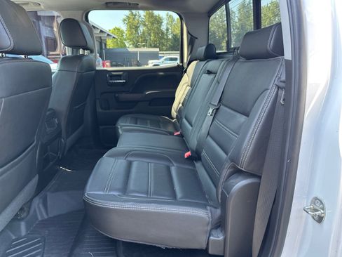 Used 2018 GMC Sierra 1500 Denali w/ Denali Ultimate Package AWD/4WD image 10