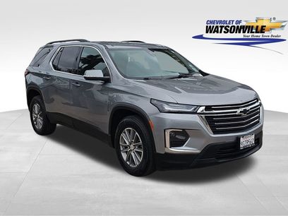 Used 2023 Chevrolet Traverse LT