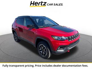 Used 2025 Jeep Compass Trailhawk AWD/4WD video 1
