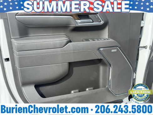 Used 2025 GMC Sierra 1500 Elevation w/ Elevation Premium Package AWD/4WD image 9