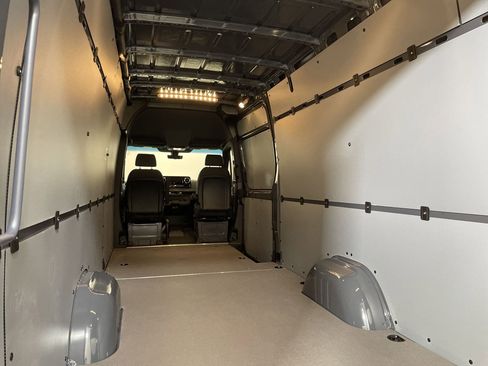 New 2025 Mercedes-Benz Sprinter 2500 image 17