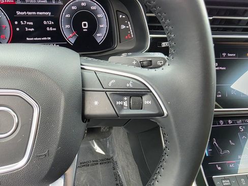 Used 2019 Audi Q8 Premium image 20